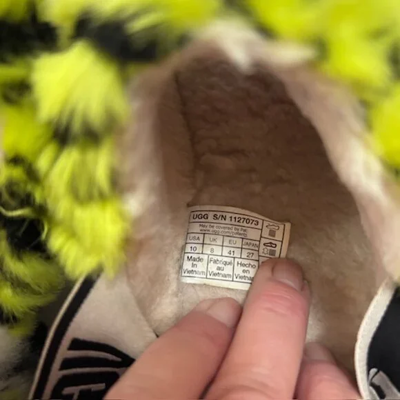 UGG Slippers w/ back strap - Size 10 - Picture 4 of 5